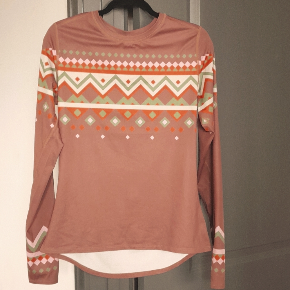NEW with tag, Stoic top with front and sleves design.